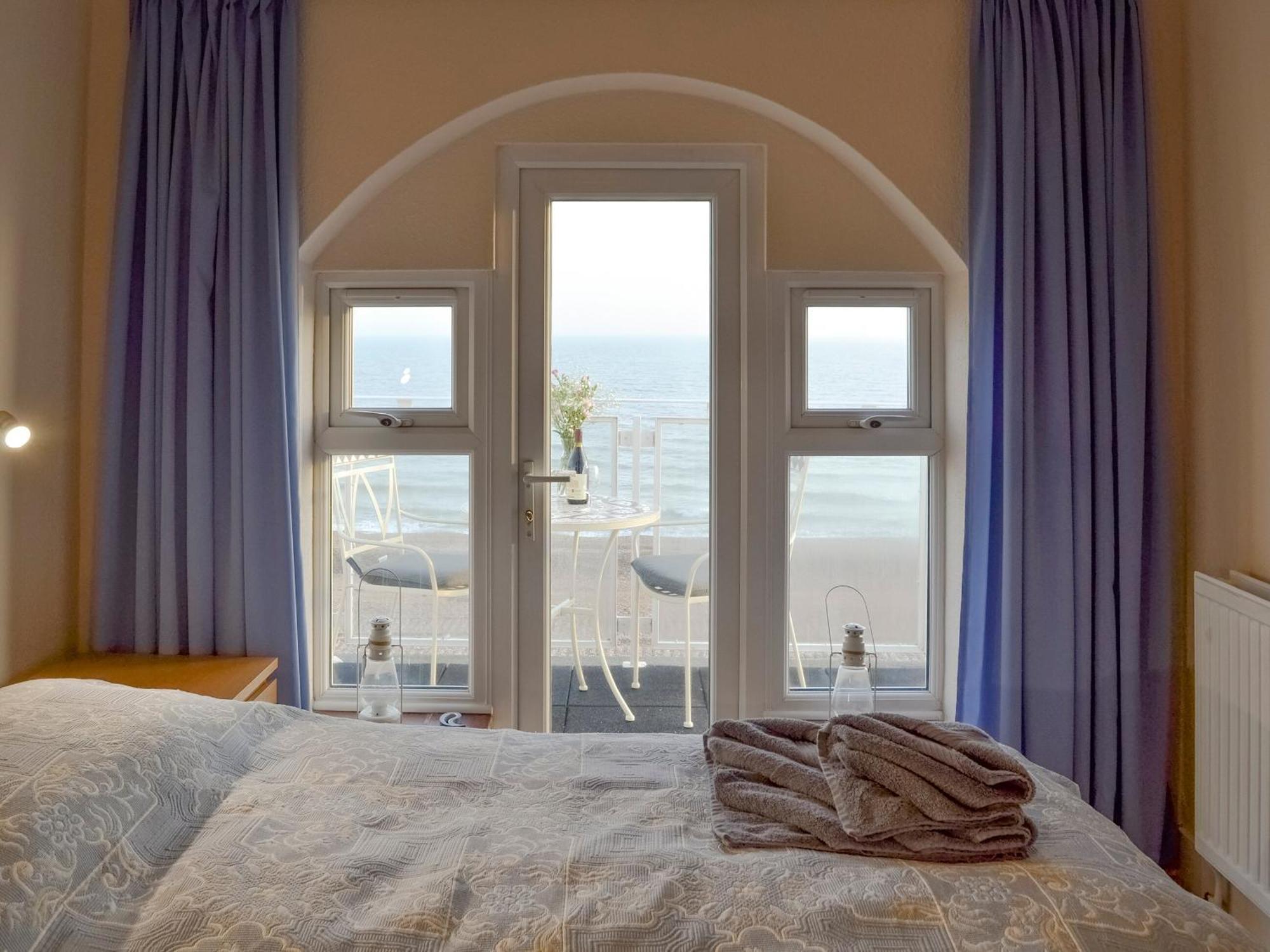 5 Coast Lodge ペバンゼイ エクステリア 写真